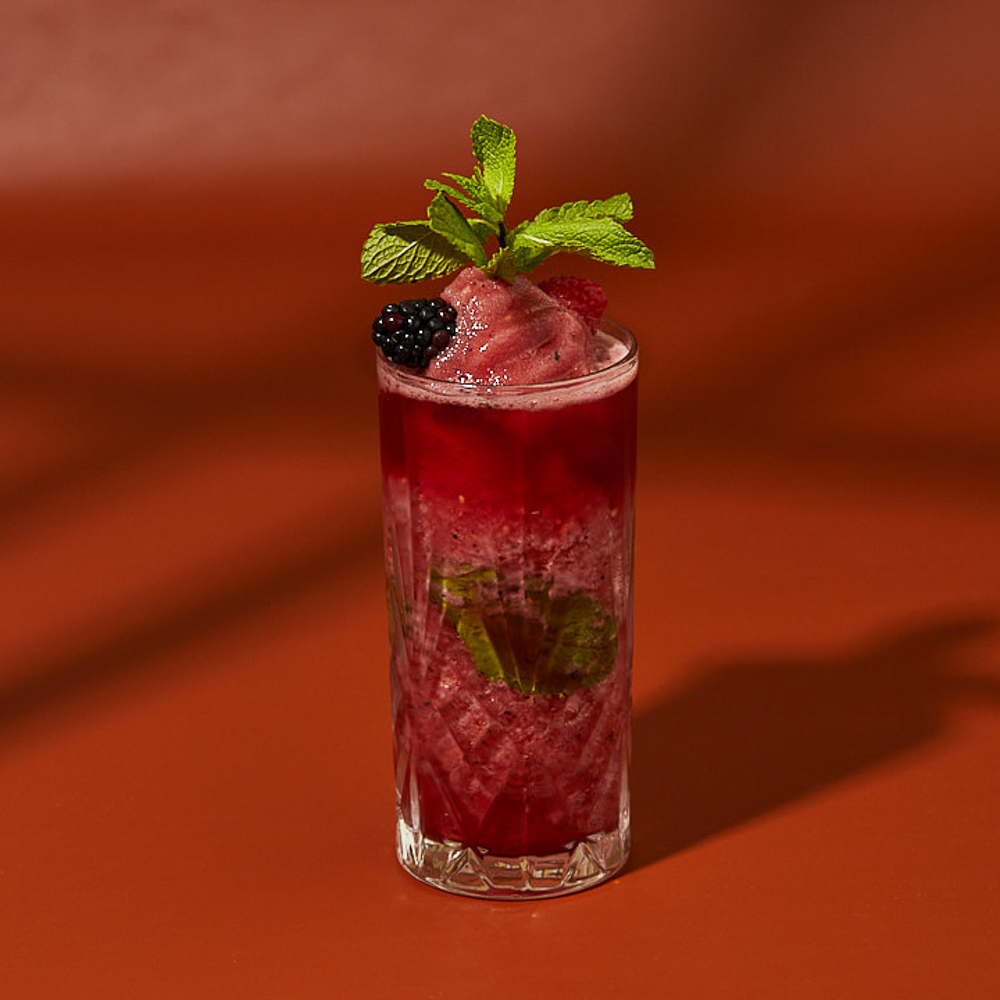 Berries Mojito